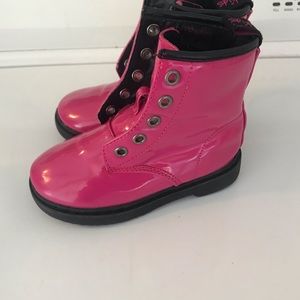 Girls pink boots